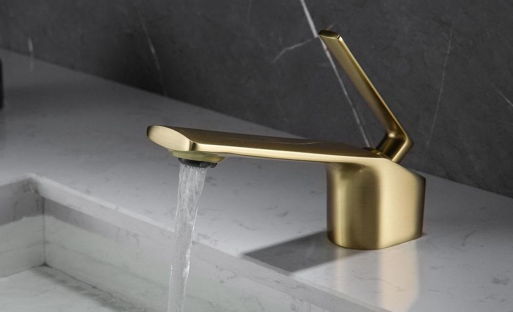 Short Basin Mixers