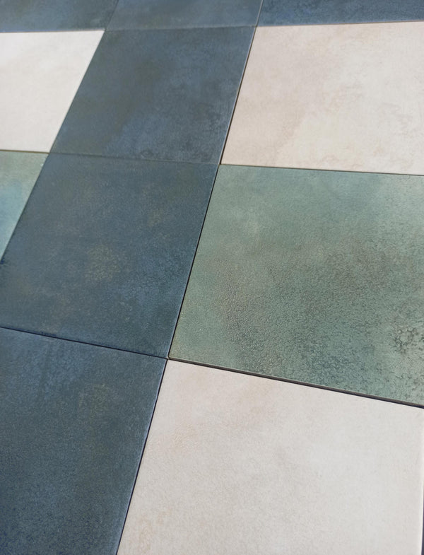 189077 GREENLAND TEAL ANTI SLIP 147X147