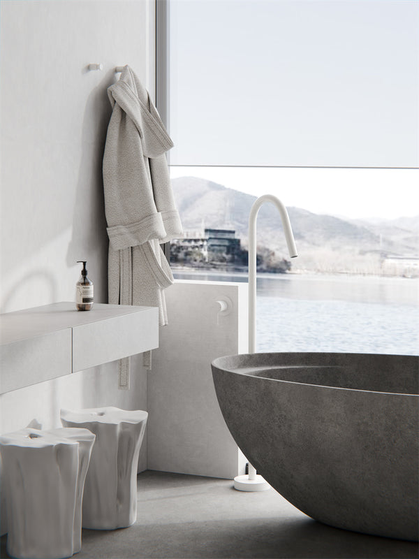 MECCA FREESTANDING BATH SPOUT ONLY MATTE WHITE (NR221903aMW)
