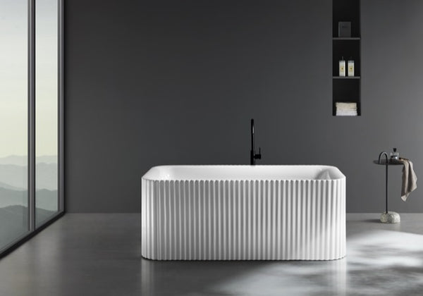 BT 317SM PIAZA SQ 1500mm Free Standing Bath Tub in Matte White 1480x720x580mm