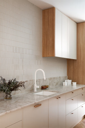 MECCA PULL OUT SINK MIXER WITH VEGIE SPRAY FUNCTION MATTE WHITE (NR221908MW)