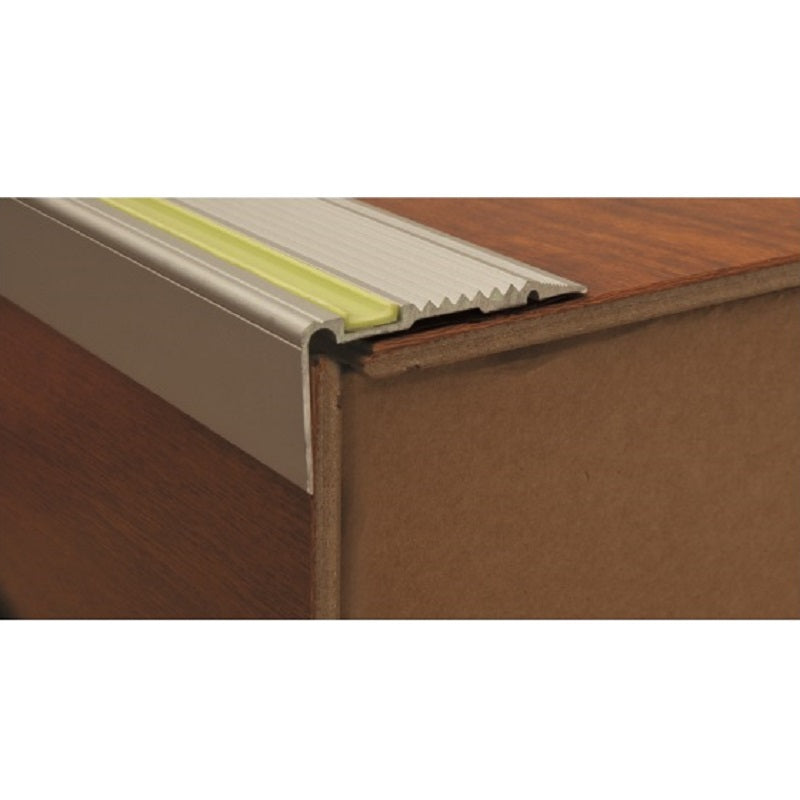 AST3.45 STAIR TREAD LUMINISCENT 3M 45MM ANTI SLIP ADHESIVE