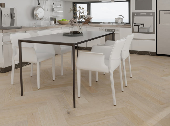 Crosswood European Oak Engineered Herringbone 600x127x14/3mm - Raw Timber