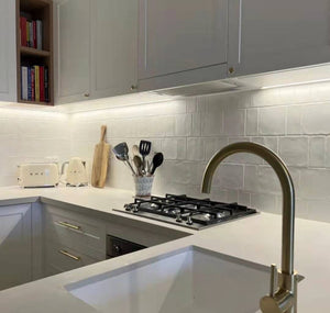 DS0007	LODGE SUBWAY WAVY EDGE MATT WHITE WALL 75X150MM 07WAW1M