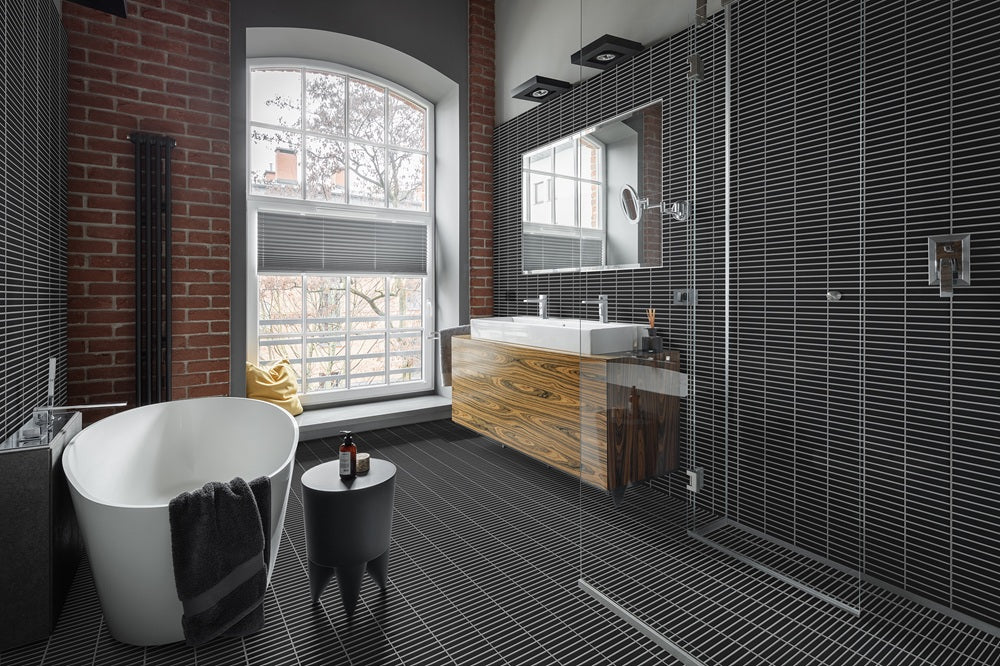 KIT509 KITKAT BLACK SATIN MOSAIC 22.5X146.5