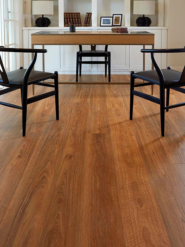 Preference Oakleaf Laminate 12mm - Spotted Gum