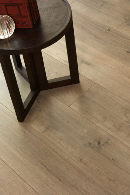 Preference Oakleaf Laminate 8mm - Mystic Oak