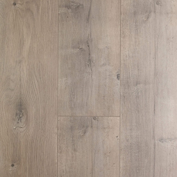 Preference Oakleaf Laminate 12mm - Mystic Oak
