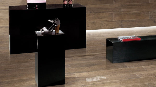 Village Oak 14mm European Oak Flooring 2200x220x14/3mm - Brown Sugar