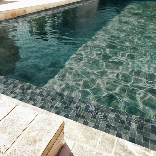 STH081 2SR1 SOUTH PACIFIC VANUATU WAVE BLUE MOSAIC 47X47