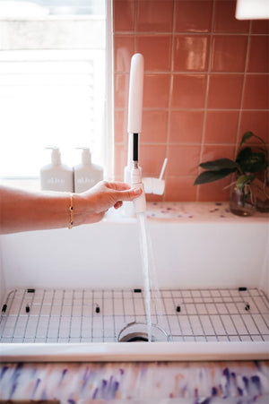 Nero Mixer Taps MECCA PULL OUT SINK MIXER WITH VEGIE SPRAY FUNCTION MATTE WHITE (NR221908MW)
