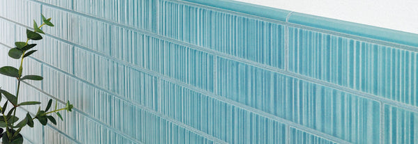 THEO DI Tile Vibrant Aqua Struct Glaze 45x230mm