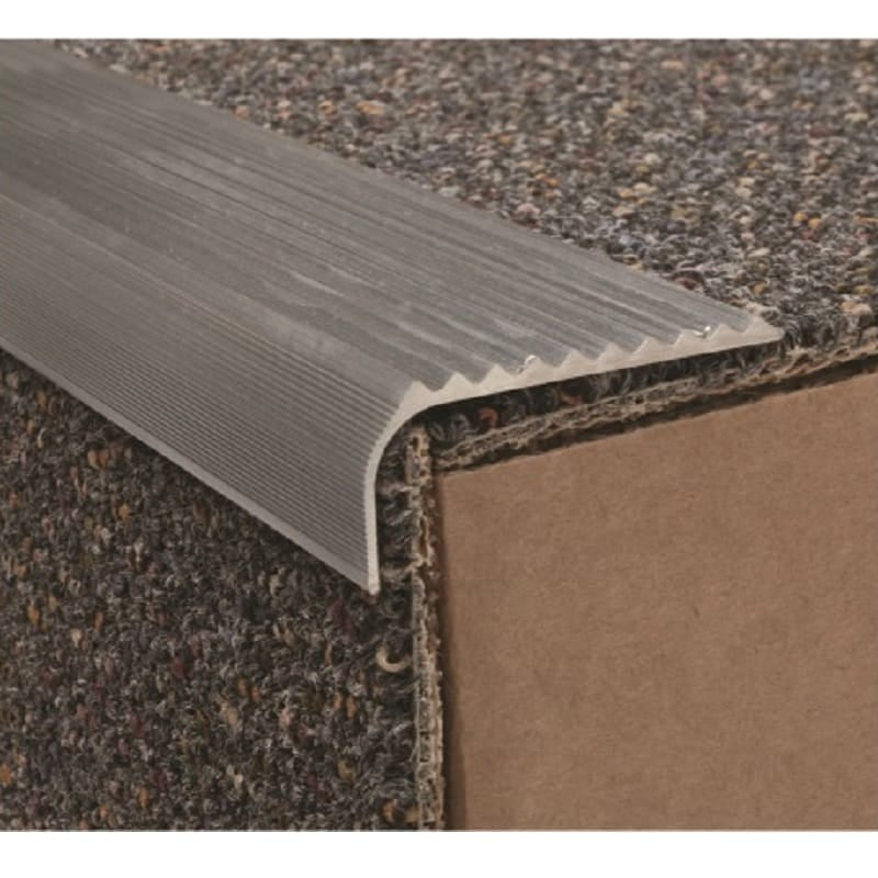 Victiles simple ASTR50.3PL STAIR EDGE PLAIN 3M x 50MM RIPPLE