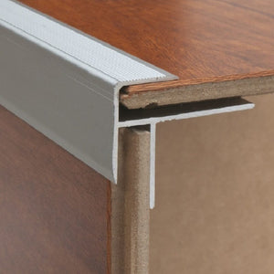 Victiles simple LFEE33.15 CORNER STAIR EDGE 3.3M X 15MM